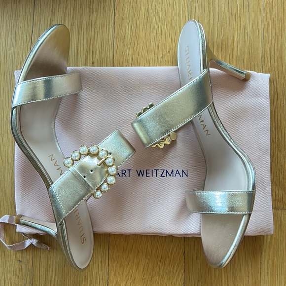 Stuart Weitzman Embellished-Buckle Metallic Leather Sandals - Picture 1 of 11